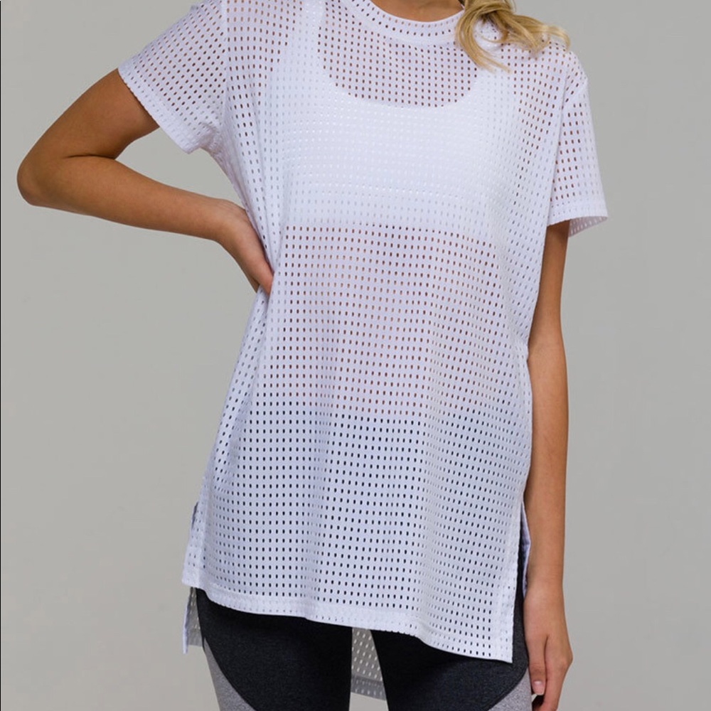 NWT Onzie Flow- Dress Top (White)